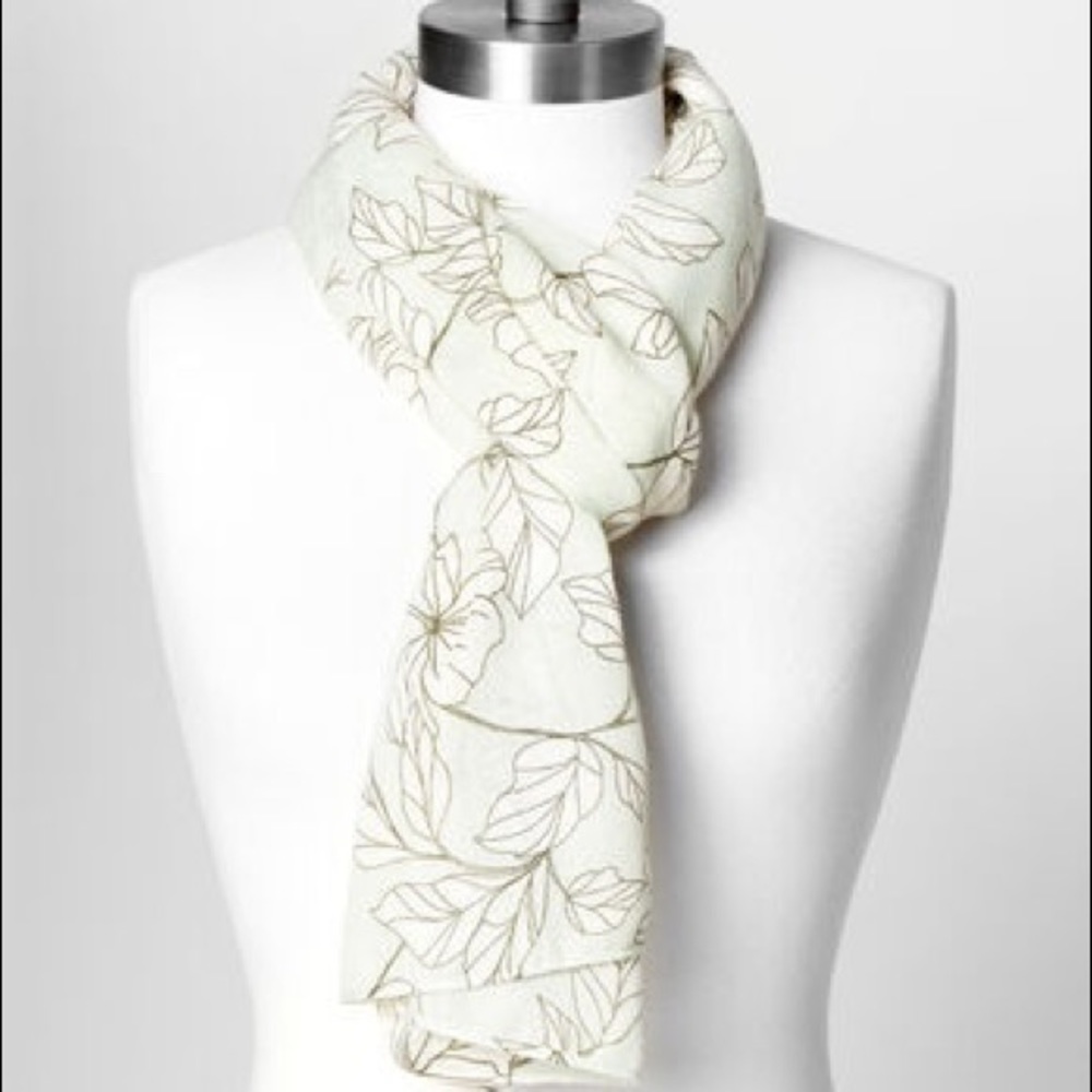 Sketched Floral Print Scarf